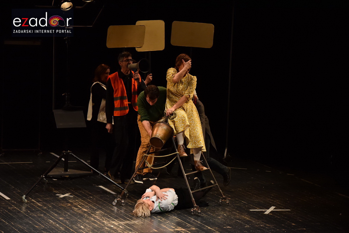 Premijera predstave “Nikome pravo” u Kazalištu lutaka Zadar Premijera predstave “Nikome pravo” u Kazalištu lutaka Zadar