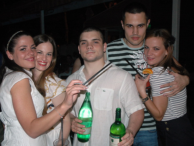 Ribarska festa zadarskih studenata u zagrebackom klubu Roko Ribarska festa zadarskih studenata u zagrebackom klubu Roko