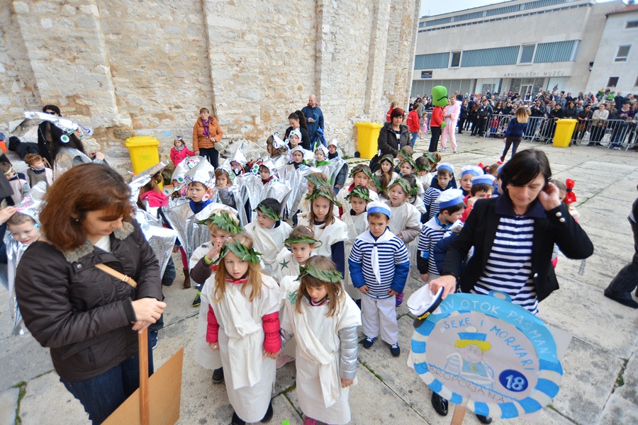 Karnevalić: Male maškare zauzele grad!, foto: Iva Perinčić