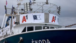 Ekološka manifestacija “Uz more, za more: zelena misija za održivu budućnost Hrvatske” održala se danas na plivarici Škoda koja je jutros u 11 sati isplovila iz zadarske luke Gaženica prema Ugljanu gdje će se provela akcija izvlačenja odbačenih ribarskih Ekološka manifestacija “Uz more, za more: zelena misija za održivu budućnost Hrvatske” održala se danas na plivarici Škoda koja je jutros u 11 sati isplovila iz zadarske luke Gaženica prema Ugljanu gdje će se provela akcija izvlačenja odbačenih ribarskih