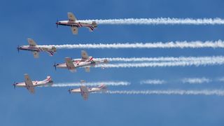 Zemunik: 20. obljetnica akrobatske grupe “Krila Oluje” Zemunik: 20. obljetnica akrobatske grupe “Krila Oluje”