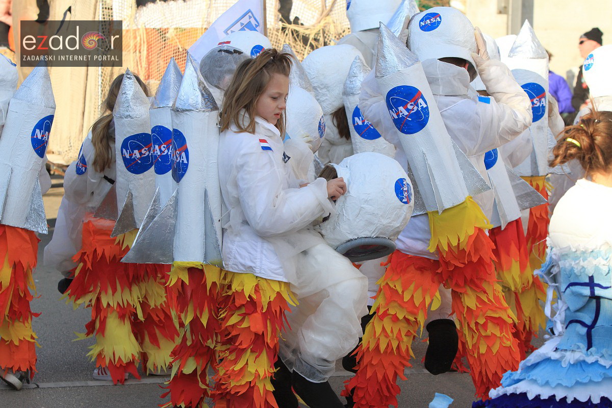 Maškarana povorka Velike Bake u Murteru