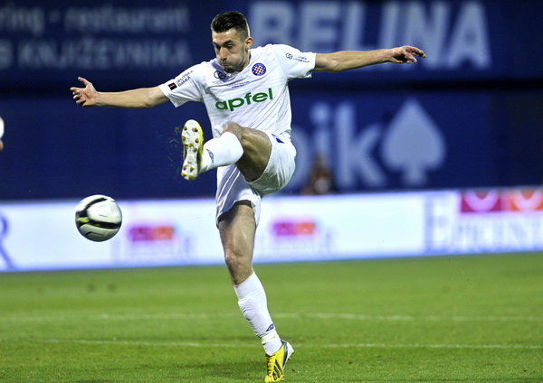 Zagreb, 220513.
Stadion Maksimir.
Uzvratna utakmica 22. finala Hrvatskog nogometnog kupa, Lokomotiva – Hajduk.
Foto: Srdjan Vrancic / CROPIX Zagreb, 220513.
Stadion Maksimir.
Uzvratna utakmica 22. finala Hrvatskog nogometnog kupa, Lokomotiva – Hajduk.
Foto: Srdjan Vrancic / CROPIX