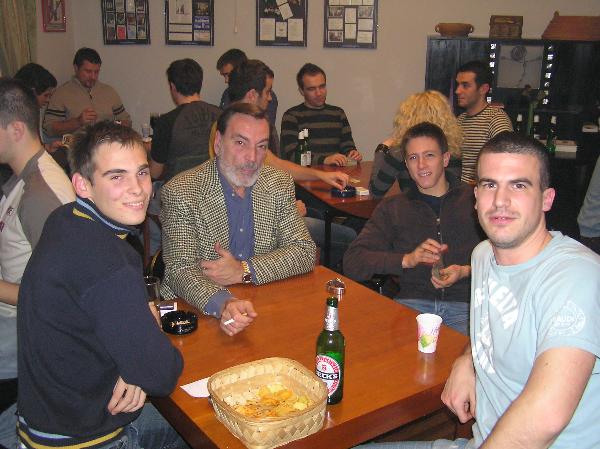 OLYMPUS DIGITAL CAMERA