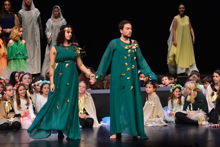 Premijera predstave “U sjeni” udruge “Igrajmo se” Premijera predstave “U sjeni” udruge “Igrajmo se”