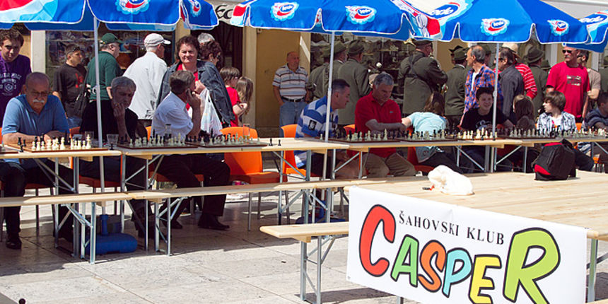 Subota na Narodnom trgu: šahovska simultanka i mjerenje šećera u krvi, foto: Leo Banić