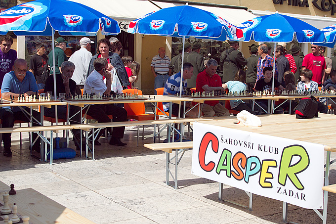 Subota na Narodnom trgu: šahovska simultanka i mjerenje šećera u krvi, foto: Leo Banić