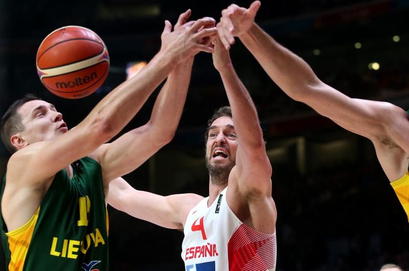 Lille, stadion Pierre Mauroy – Finale EuroBasketa 2015, Španjolska – Litva 80-63. Photo: Igor Kralj/PIXSELL Lille, stadion Pierre Mauroy – Finale EuroBasketa 2015, Španjolska – Litva 80-63. Photo: Igor Kralj/PIXSELL
