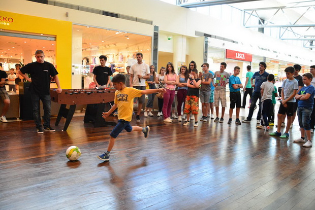 Supernova: Nogometno ludilo i izvlačenje dobitnika automobila Audi A1 Supernova: Nogometno ludilo i izvlačenje dobitnika automobila Audi A1