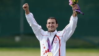 London, 060812.
Hrvatski strijelci Anton Glasnovic i Giovanni Cernogoraz u finalu trapa tijekom Olimpijskih Igara u Londonu.
Na fotografiji: Giovanni Cernogoraz osvojio je zlato.
Foto: Drago Sopta / CROPIX