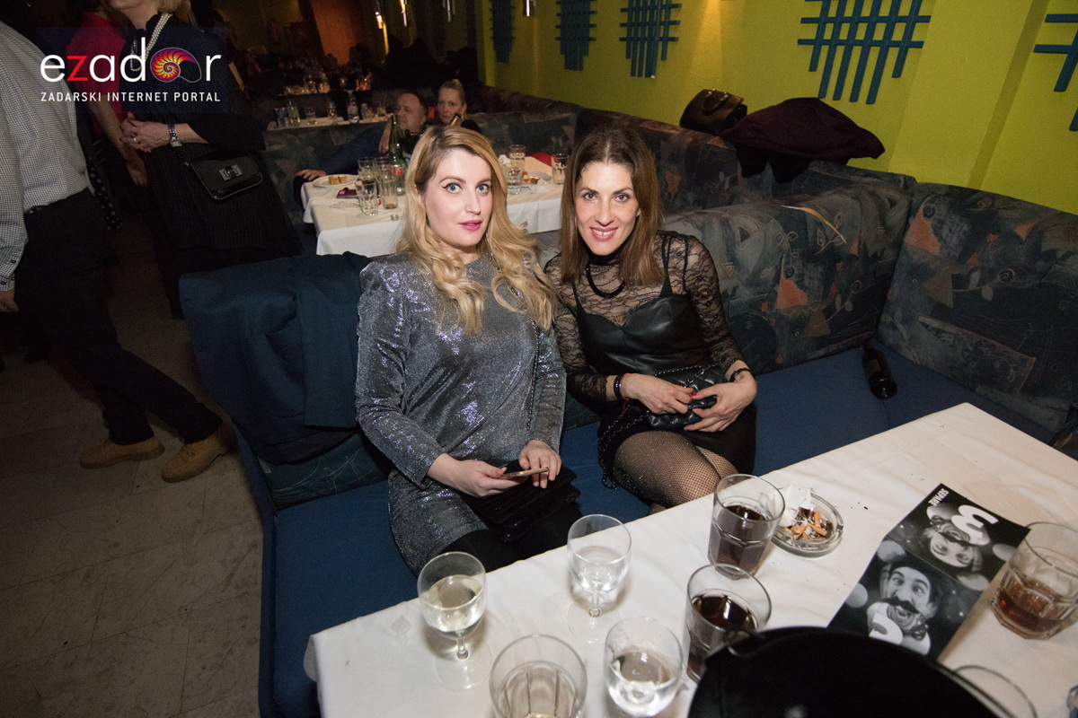 Ludnica u Saturnusu: Najbolji doček u svemiru i šire Ludnica u Saturnusu: Najbolji doček u svemiru i šire