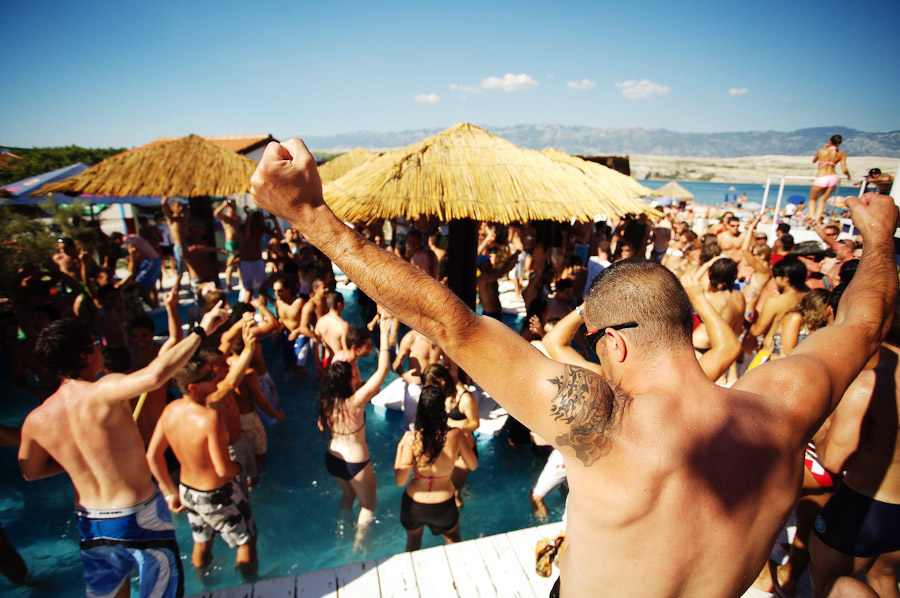 Image 1175653 (auto)