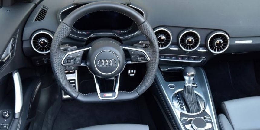 Audi Hrvatska organizirala je ekskluzivnu prezentaciju sportskih automobila Audi S i RS modela na Forumu. Photo: Dino Stanin/PIXSELL Audi Hrvatska organizirala je ekskluzivnu prezentaciju sportskih automobila Audi S i RS modela na Forumu. Photo: Dino Stanin/PIXSELL