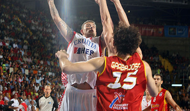 Mario Kasun i Jorge Garbajoza (Foto:FIBA)