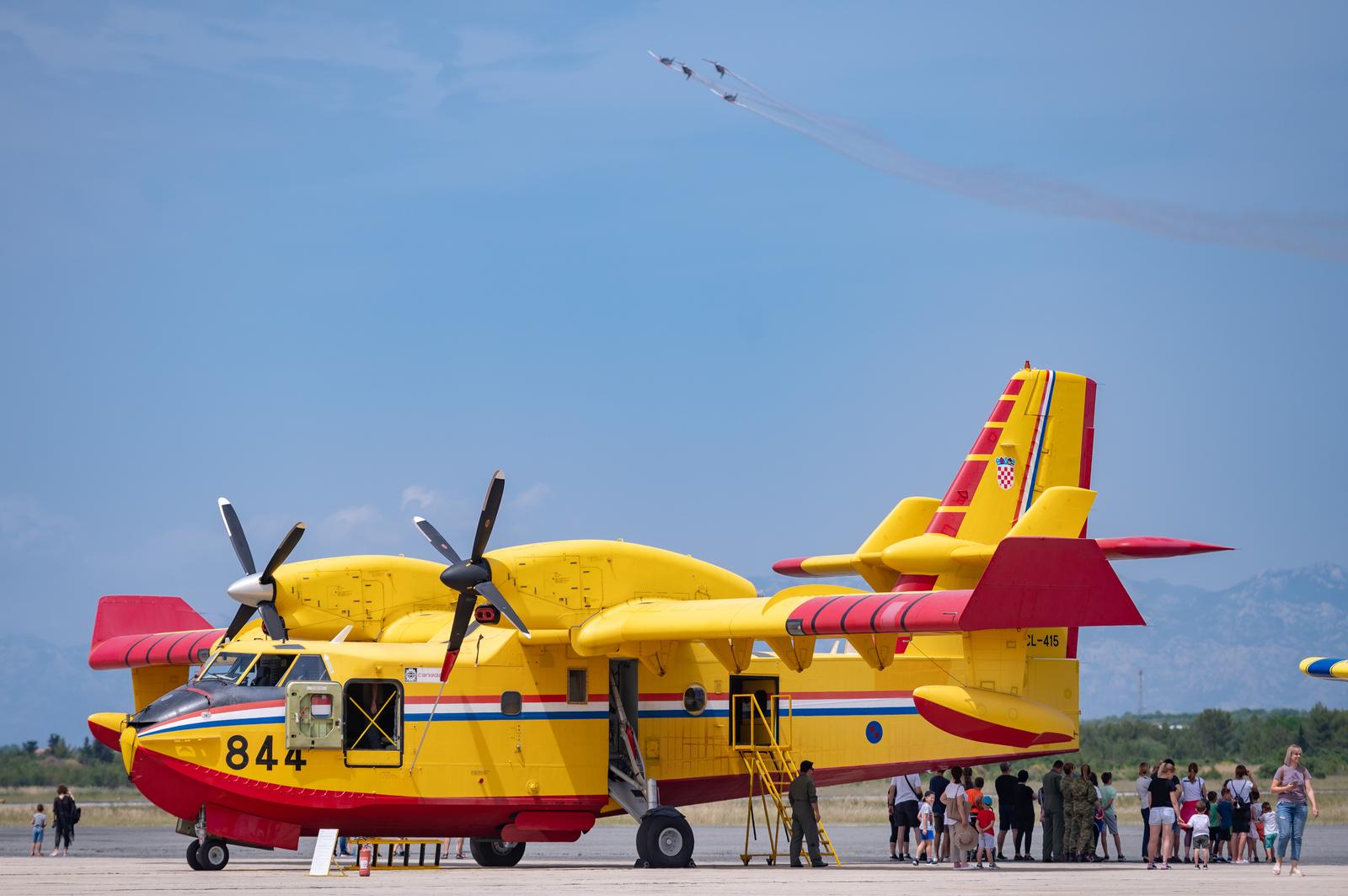 Dan otvorenih vrata vojarne u Zemuniku Dan otvorenih vrata vojarne u Zemuniku