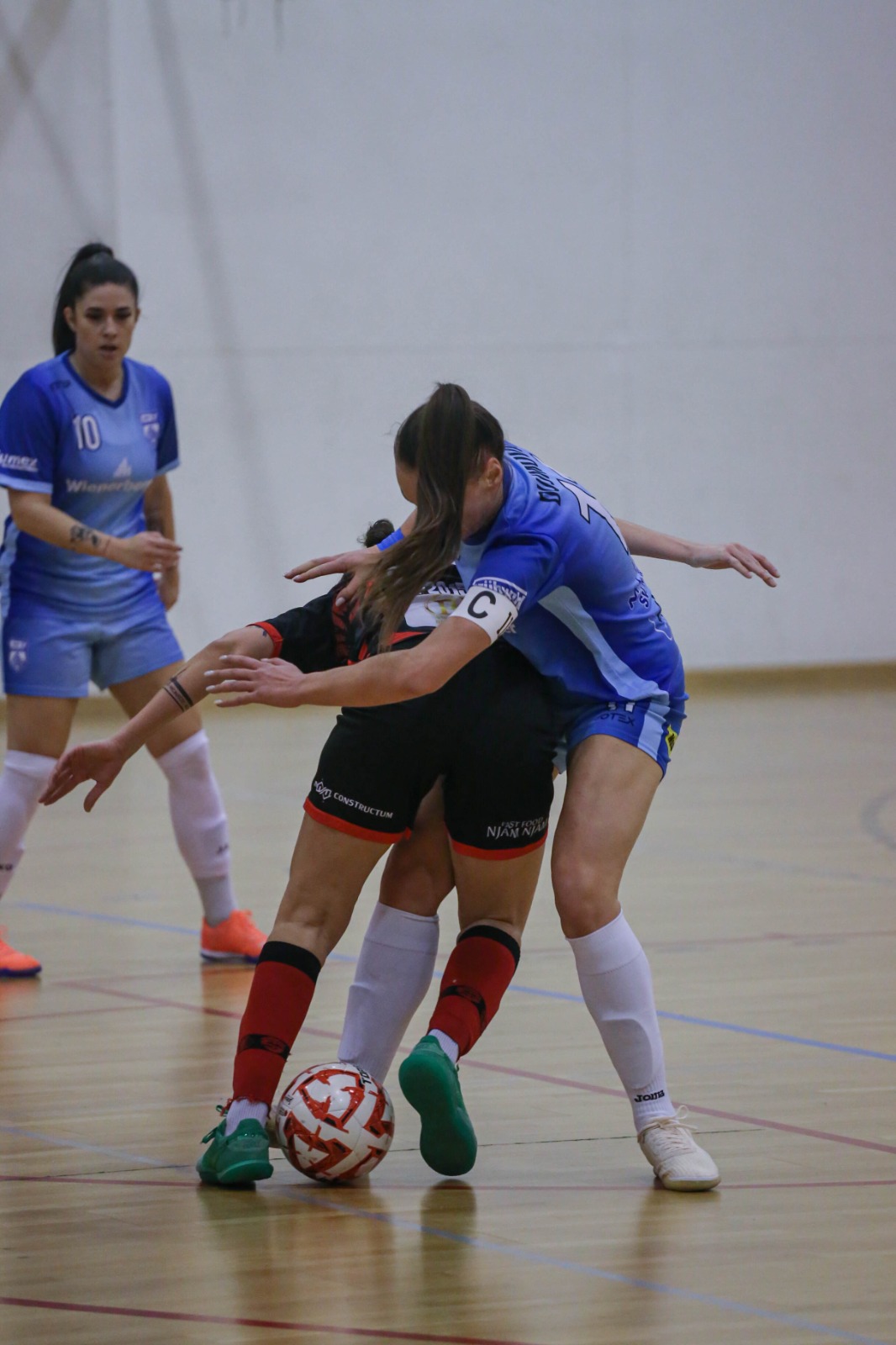 Futsal Super chicks – MC PLUS 2:5 Futsal Super chicks – MC PLUS 2:5