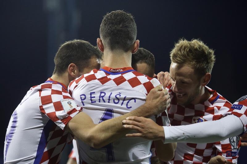 Image 379801 (auto) Image 379801 (auto)