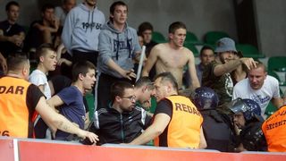 Intervencija policije na tribini s navijačima Zadra na utakmici Cibone i Zadra (80-71). Photo: Goran Stanzl/PIXSELL Intervencija policije na tribini s navijačima Zadra na utakmici Cibone i Zadra (80-71). Photo: Goran Stanzl/PIXSELL