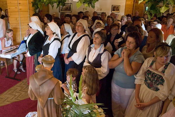Privlaka: Procesija i Sveta misa, 13. lipnja 2009. Privlaka: Procesija i Sveta misa, 13. lipnja 2009.