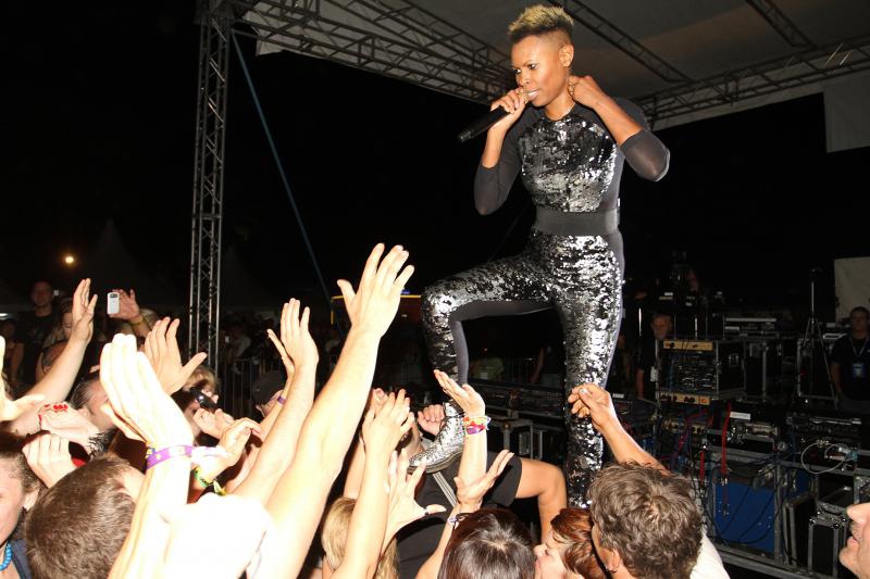 Skunk Anansie i Dubioza kolektiv oduševili nekoliko tisuća posjetitelja. Photo: Kristina Stedul Fabac/PIXSELL Skunk Anansie i Dubioza kolektiv oduševili nekoliko tisuća posjetitelja. Photo: Kristina Stedul Fabac/PIXSELL