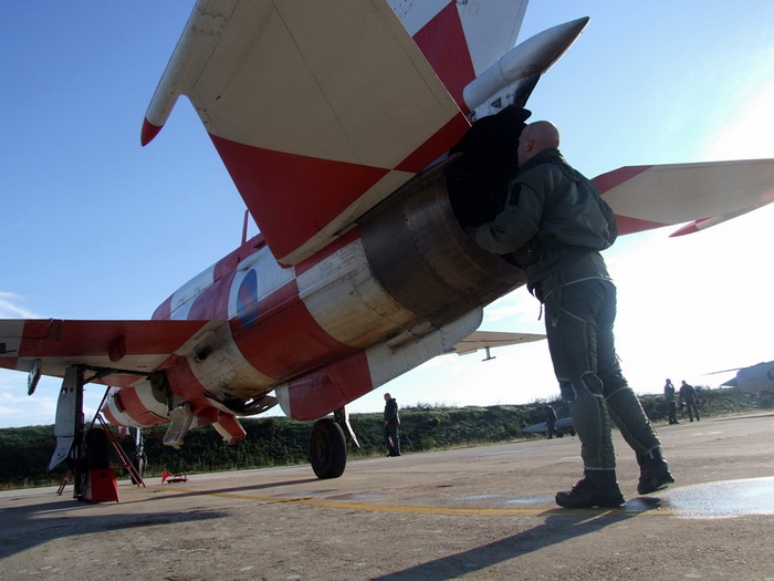 U 93. Zrakoplovnoj bazi u Zemuniku započela obuka pilota MIG-ova. Foto: Marinko Karačić/HRZ i PZO U 93. Zrakoplovnoj bazi u Zemuniku započela obuka pilota MIG-ova. Foto: Marinko Karačić/HRZ i PZO