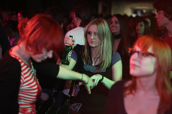 Jinx-i u Arsenalu (foto:Saša Čuka) Jinx-i u Arsenalu (foto:Saša Čuka)