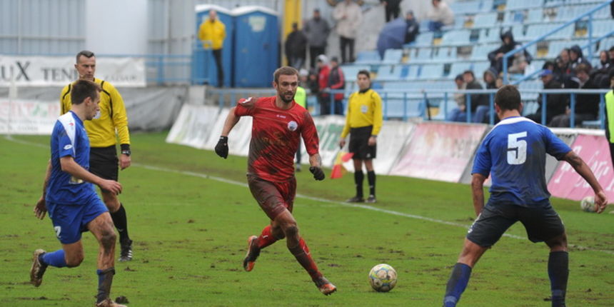 Zadar, 081212.Stadion na Stanovima. 19. kolo 1. HNL. Utakmica NK Zadar – NK Split.Na fotografiji: Hrgovic.Foto: Luka Gerlanc / CROPIX