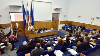 Zadar: Sjednica gradskog vijeća, foto: Dino Stanin/PIXSELL Zadar: Sjednica gradskog vijeća, foto: Dino Stanin/PIXSELL