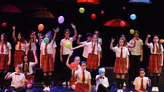 HNK Zadar: Premijera predstave “Tko i što brani”, Igrajmo se HNK Zadar: Premijera predstave “Tko i što brani”, Igrajmo se