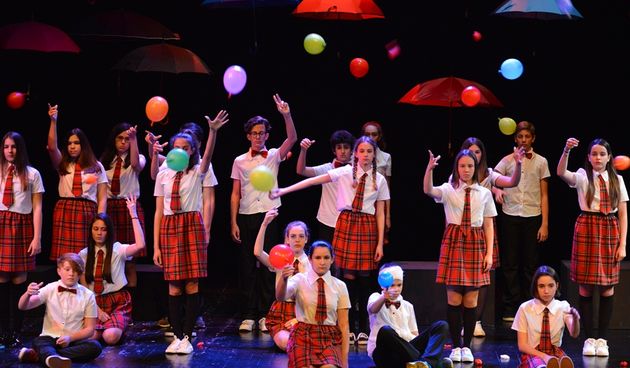 HNK Zadar: Premijera predstave “Tko i što brani”, Igrajmo se