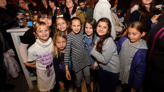 Deset tisuća posjetitelja uživalo u otvorenju Adventa u Zadru- koncertu Ivana Zaka i vatrometu