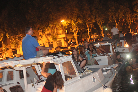 Severina na Ponton Festivalu, 30. srpnja (foto:Saša Čuka) Severina na Ponton Festivalu, 30. srpnja (foto:Saša Čuka)