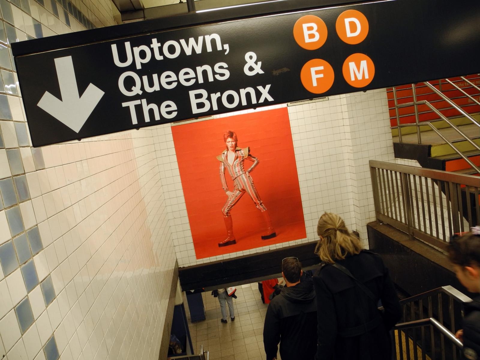 New York: Izložba posvećena Davidu Bowieju u metro stanici Broadway-Lafayete New York: Izložba posvećena Davidu Bowieju u metro stanici Broadway-Lafayete