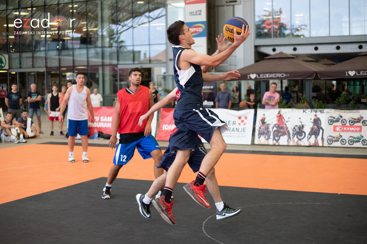 3×3 Basket Tour @ City Galleria