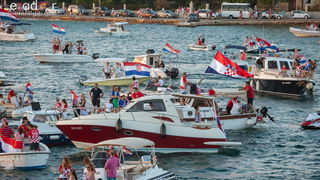 Zadar priredio čudesan doček svojim Vatrenim herojima (1)