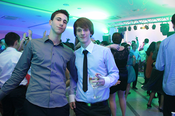 Maturalna večer Ekonomske škole (foto:Saša Čuka) Maturalna večer Ekonomske škole (foto:Saša Čuka)