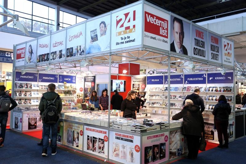 Gradonacelnik Milan Bandic na Zagrebackom velesajmu otvorio je 39. medjunarodni sajam knjiga Interliber i Reboot InfoGamer 2016. Photo: Anto Magzan/PIXSELL