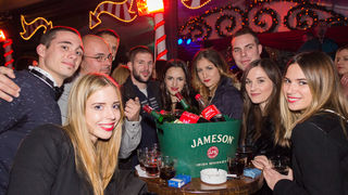 Doček 2017: Najluđa noć na zadarskom Poluotoku privukla više tisuća Zadrana i gostiju Doček 2017: Najluđa noć na zadarskom Poluotoku privukla više tisuća Zadrana i gostiju