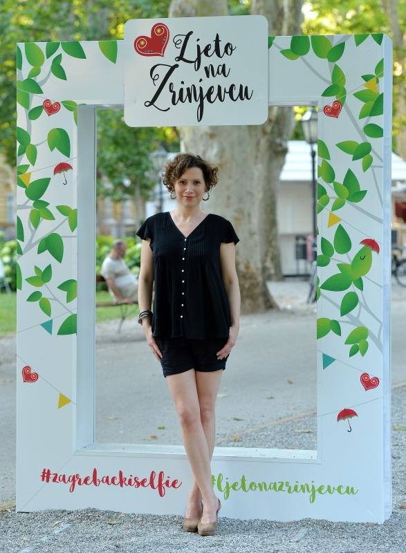 Image 420681 (auto) Image 420681 (auto)