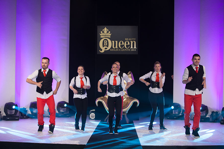 2013.05.01., Zagreb,Dvora Vatroslava Lisinskog
Odrzan prvi izbor Beuty queen (Kraljice Ljepote) u Hrvatskoj, u maloj dvorani Vatroslava Lisinskog.
Foto: Mirko Jankovic 2013.05.01., Zagreb,Dvora Vatroslava Lisinskog
Odrzan prvi izbor Beuty queen (Kraljice Ljepote) u Hrvatskoj, u maloj dvorani Vatroslava Lisinskog.
Foto: Mirko Jankovic