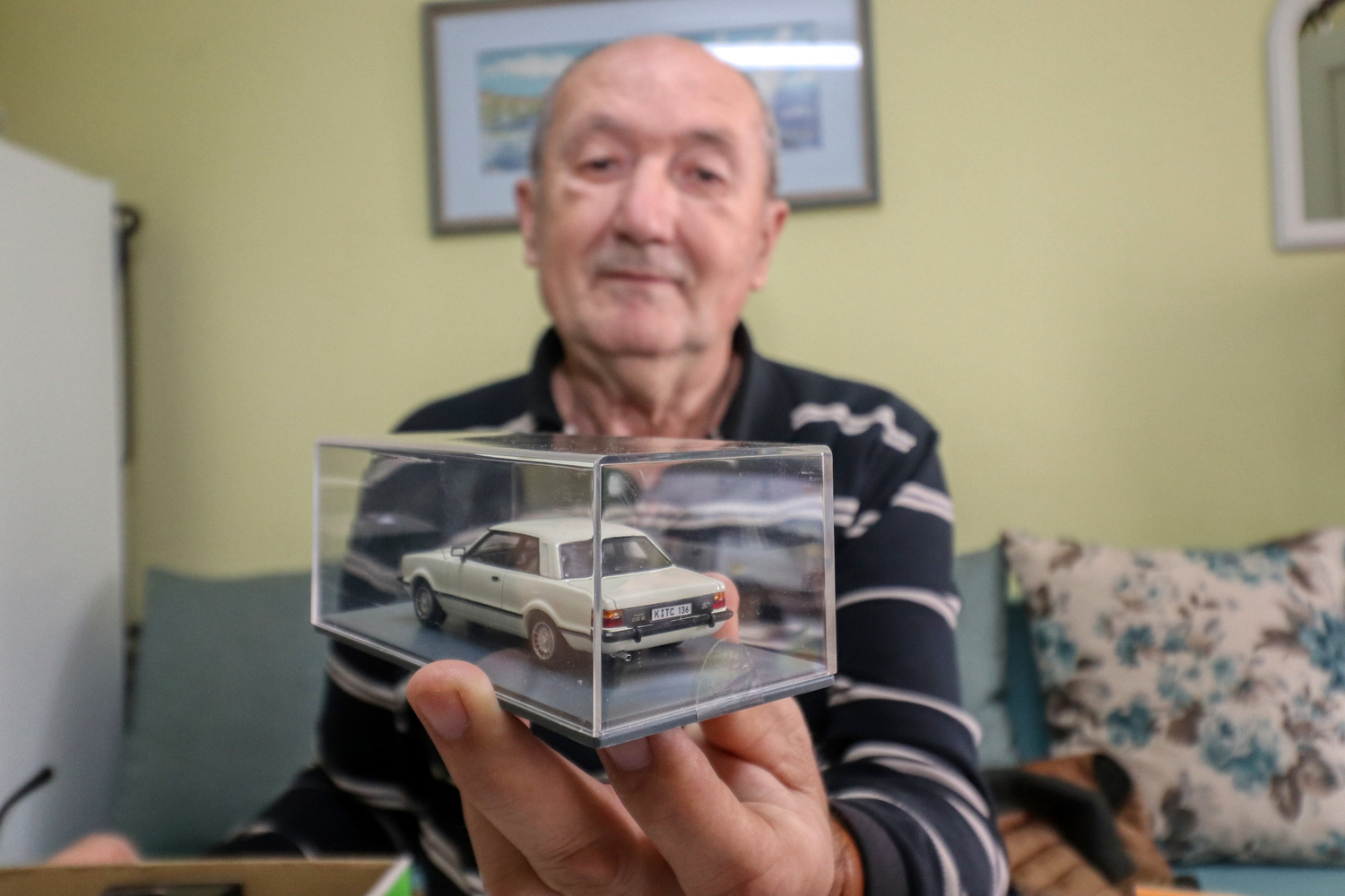 Dušan Erkalović iz Vira jedan je od najvećih kolekcionara autića u Hrvatskoj Dušan Erkalović iz Vira jedan je od najvećih kolekcionara autića u Hrvatskoj