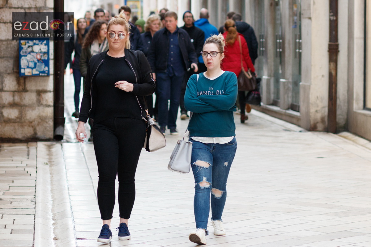 Đir po gradu, subotnja špica 31. ožujka 2018. Đir po gradu, subotnja špica 31. ožujka 2018.