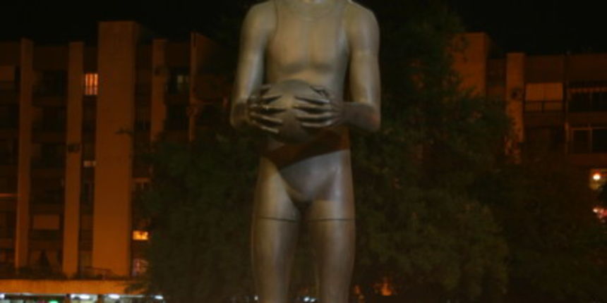 Spomenik Krešimiru Ćosiću Spomenik Krešimiru Ćosiću