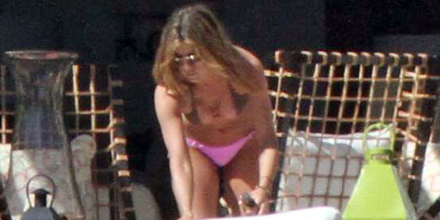 Jennifer Aniston u seksi badiću proslavila 41. rođendan (Jutarnji.hr)