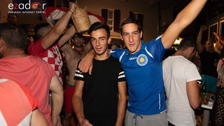 Čudesna noć: Velika fešta ulicama Zadra nakon plasmana Vatrenih u finale SP Čudesna noć: Velika fešta ulicama Zadra nakon plasmana Vatrenih u finale SP