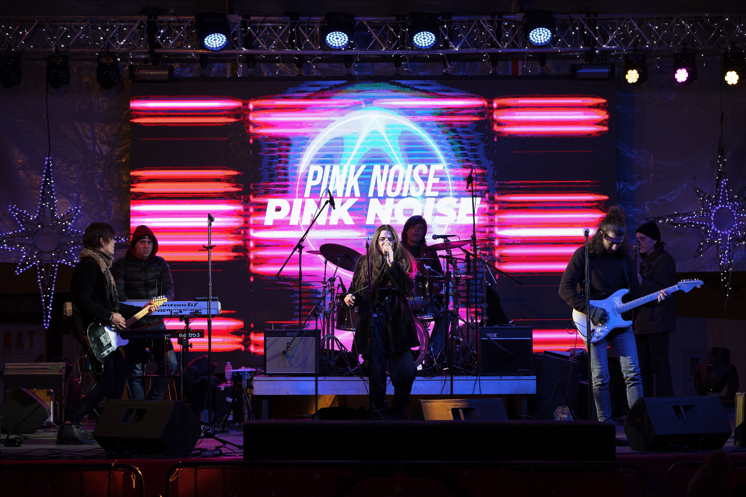 Pink Noise @ Advent u Zadru Pink Noise @ Advent u Zadru