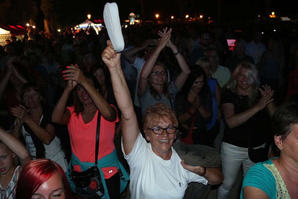 Virsko ljeto 2017: Gazde raspjevale i rasplesale Vir Virsko ljeto 2017: Gazde raspjevale i rasplesale Vir