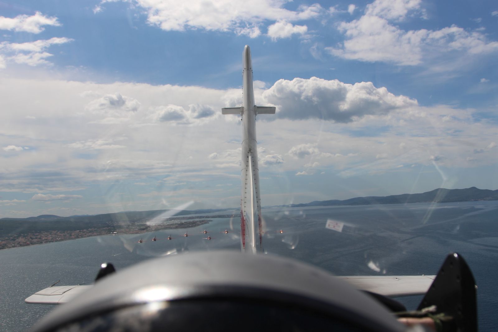 Krila Oluje i Red Arrows preletjeli iznad Zadarskog kanala