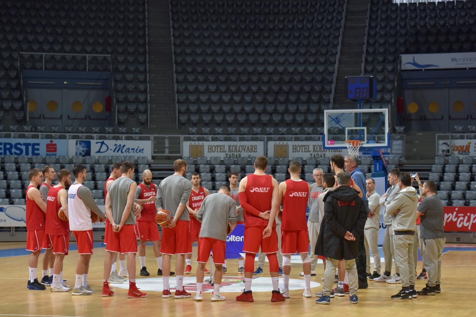 Hrvatska košarkaška reprezentacija priprema se u Krešinom domu Hrvatska košarkaška reprezentacija priprema se u Krešinom domu