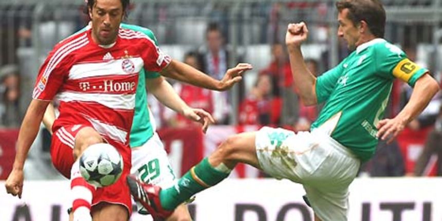 Luca Toni, Baumann (bundesliga.de)